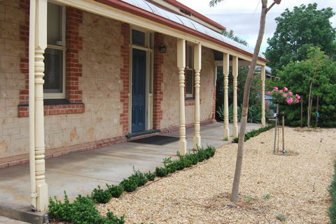 Jacaranda Cottage - VIC Tourism 12