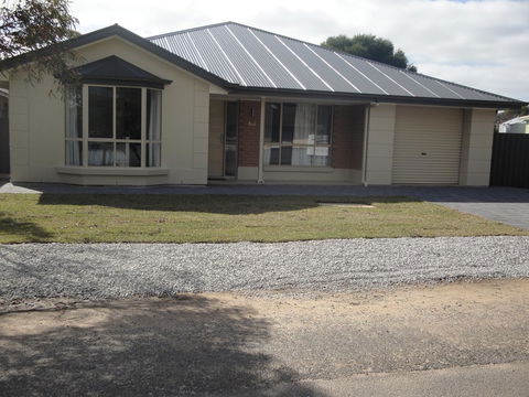 White Sands Retreat - VIC Tourism 0
