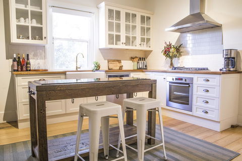 Mataro Cottage - VIC Tourism 7