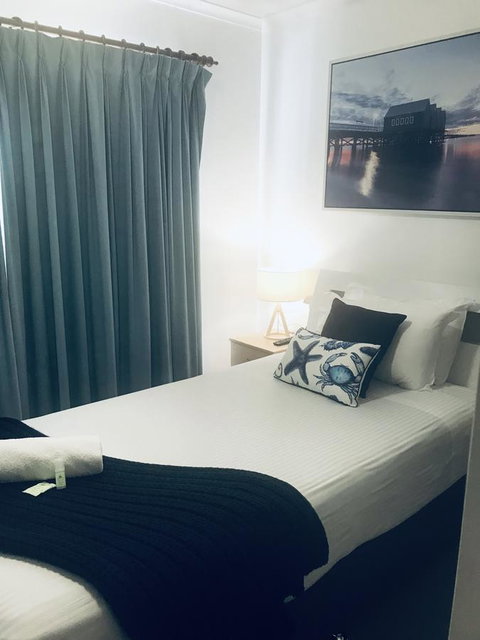 OCEAN BREEZE MOTEL - VIC Tourism 10