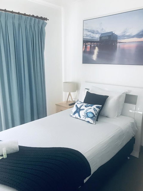 OCEAN BREEZE MOTEL - VIC Tourism 9