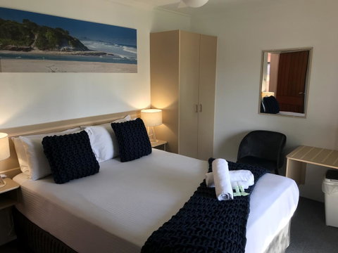 OCEAN BREEZE MOTEL - VIC Tourism 6