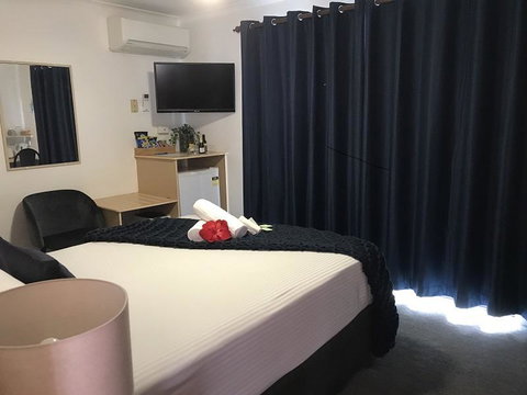 OCEAN BREEZE MOTEL - VIC Tourism 21