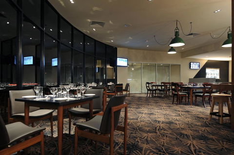 Mansfield Park Hotel - VIC Tourism 3