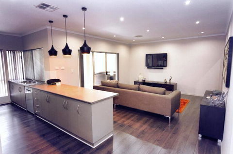 Casavino Luxury Villa - VIC Tourism 35