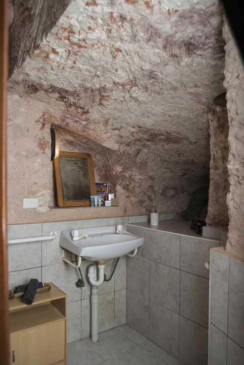 Ali\'s Underground Studio - VIC Tourism 10