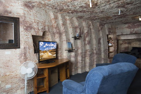 Ali\'s Underground Studio - VIC Tourism 0