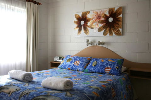 Lake Edge Apartments - VIC Tourism 26