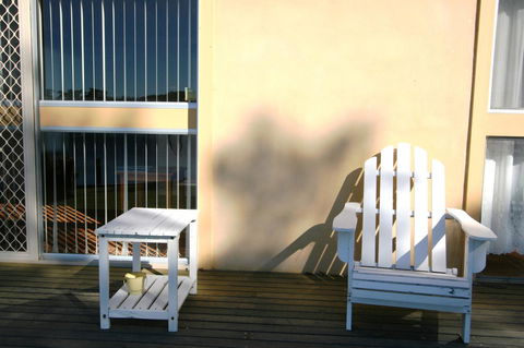 Lake Edge Apartments - VIC Tourism 8