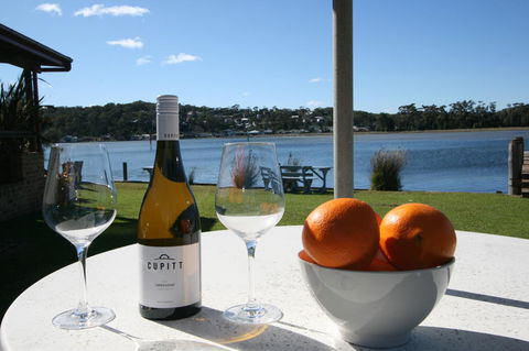 Lake Edge Apartments - VIC Tourism 29