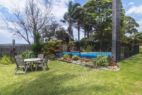 Lake Edge Apartments - VIC Tourism 2