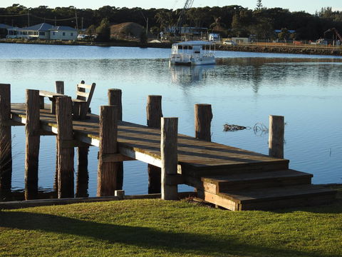 Lake Edge Apartments - VIC Tourism 21