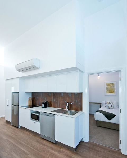Loxton Courthouse Apartments - VIC Tourism 9