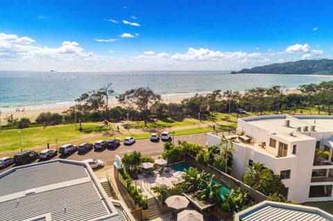 Bayview Beachfront Apartments, In Town Right On The Beach - VIC Tourism 3