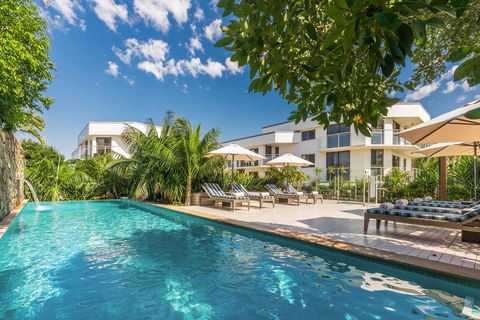 Bayview Beachfront Apartments, In Town Right On The Beach - VIC Tourism 6