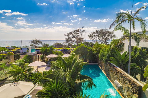 Bayview Beachfront Apartments, In Town Right On The Beach - VIC Tourism 0