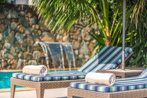Bayview Beachfront Apartments, In Town Right On The Beach - VIC Tourism 4