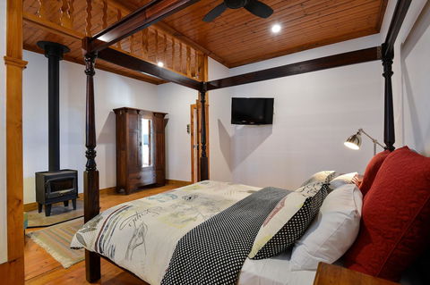 Trafalgar Premium Vintage Suites - VIC Tourism 22