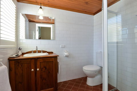 Trafalgar Premium Vintage Suites - VIC Tourism 15