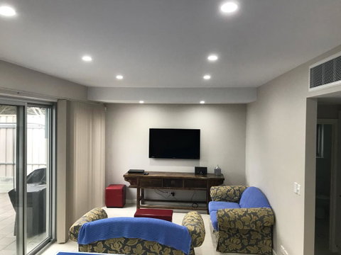 Elandra Holiday Home - VIC Tourism 4
