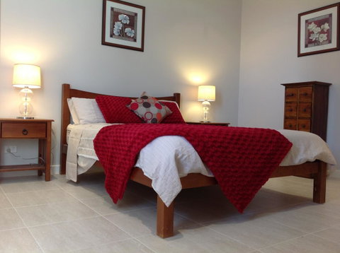 Elandra Holiday Home - VIC Tourism 19