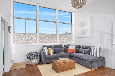 Beachfront Bliss - VIC Tourism 9