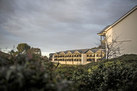 Novotel Barossa Valley Resort - VIC Tourism 6
