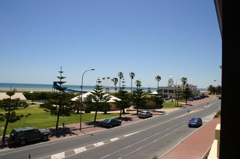 Semaphore Blue Apartments - VIC Tourism 14
