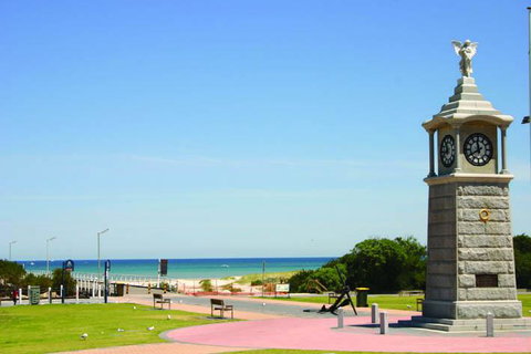 Semaphore Blue Apartments - VIC Tourism 19