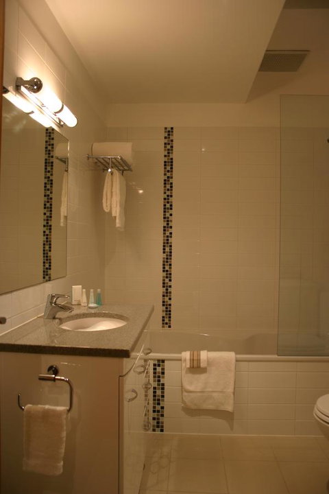 Semaphore Blue Apartments - VIC Tourism 16