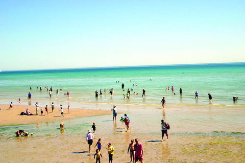 Semaphore Blue Apartments - VIC Tourism 8