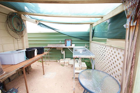 Port Vincent Motel & Apartments - VIC Tourism 23