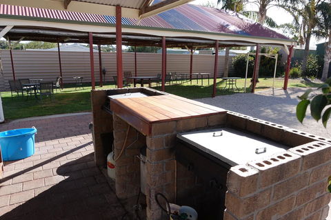 Port Vincent Motel & Apartments - VIC Tourism 22