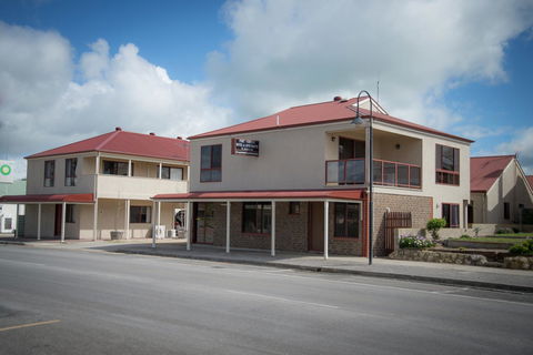 Port Vincent Motel & Apartments - VIC Tourism 39