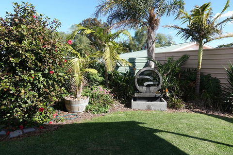 Port Vincent Motel & Apartments - VIC Tourism 25