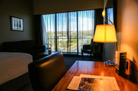 Port Lincoln Hotel - VIC Tourism 5