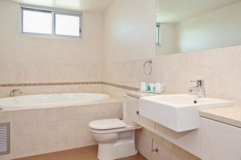 Port Lincoln Hotel - VIC Tourism 1