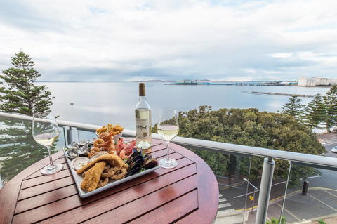 Port Lincoln Hotel - VIC Tourism 31