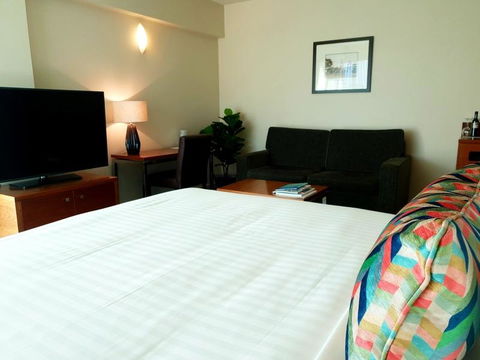 Port Lincoln Hotel - VIC Tourism 4