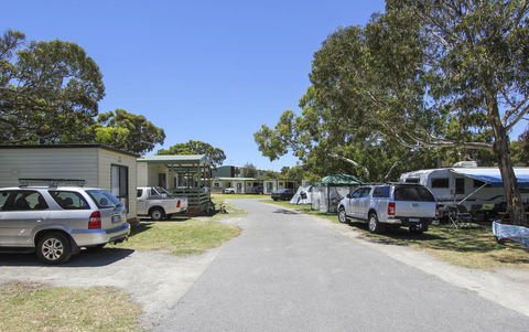 Beachside Holiday Park - VIC Tourism 16