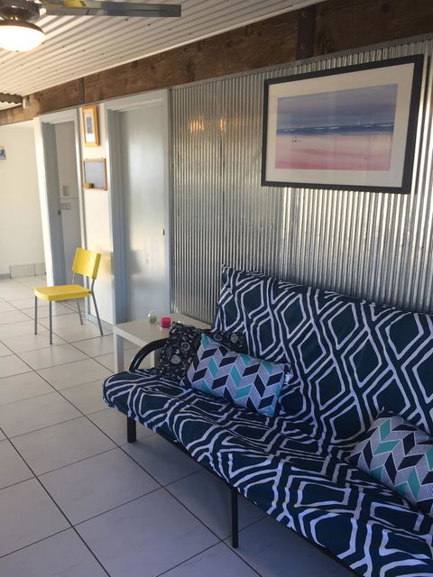SHAKIN' SHACK - VIC Tourism 10