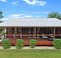 The Log Cabin - 47 Jetty Road - VIC Tourism