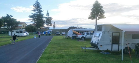 Moana Beach Tourist Park - VIC Tourism 0