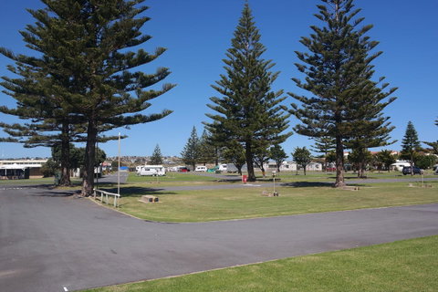 Moana Beach Tourist Park - VIC Tourism 10