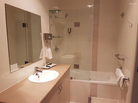 Vine Inn Barossa - VIC Tourism 10