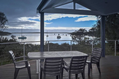 Rest A Shore Coffin Bay - VIC Tourism 5