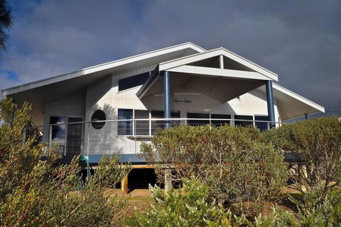 Rest A Shore Coffin Bay - VIC Tourism 0