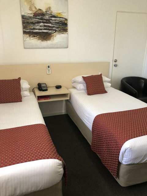 Adelaide Airport Motel - VIC Tourism 25