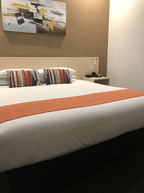 Adelaide Airport Motel - VIC Tourism 24