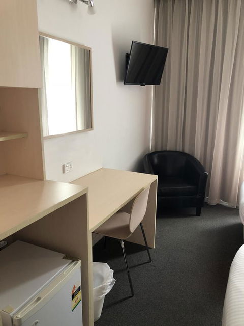 Adelaide Airport Motel - VIC Tourism 26